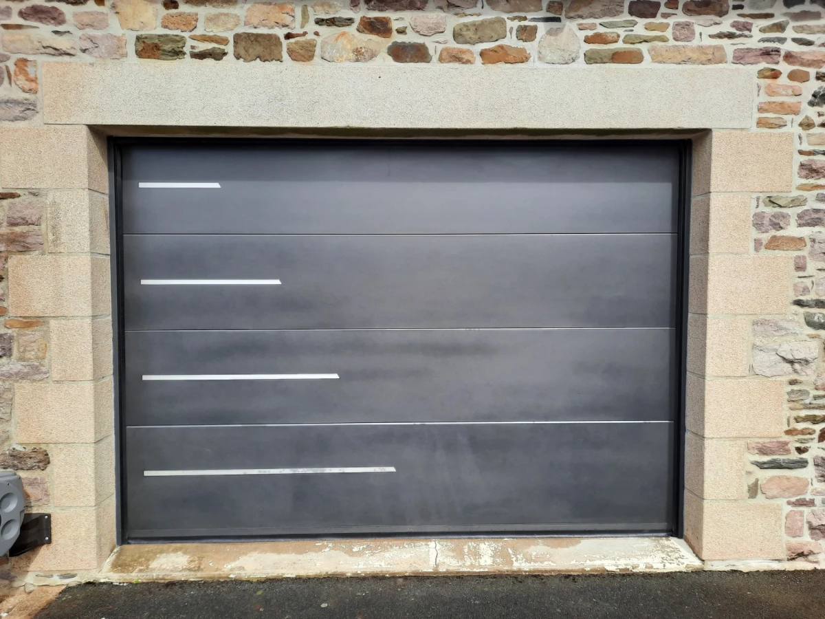 Le Calvez Menuiserie Menuisier Paimpol Porte Garage 1 1